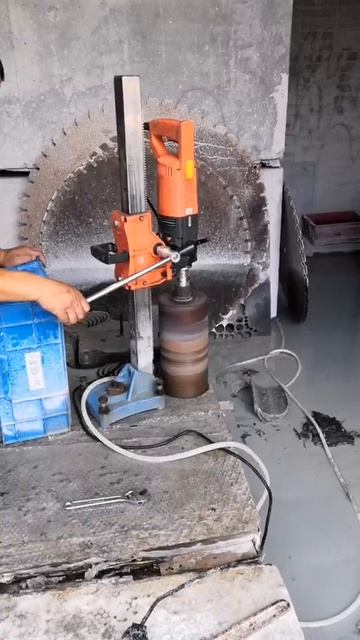 OND Core Drill Machine In Action смотреть онлайн