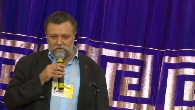 Поэт, прозаик, драматург Василий Владимирович Дворцов о роли писателя (Анапа, 2.10.2015 г.)