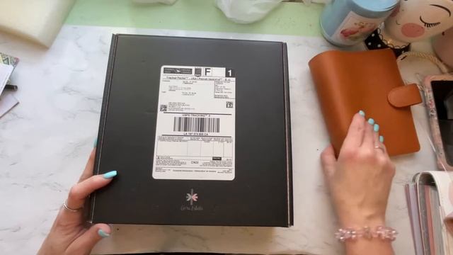 UNBOXING. Aura Estelle and a Van Der Spek unboxing. смотреть онлайн