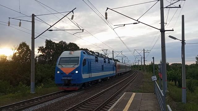 ЭП1М-507 с поездом Москва - Волгоград на о.п.Лесной Воронеж смотреть онлайн