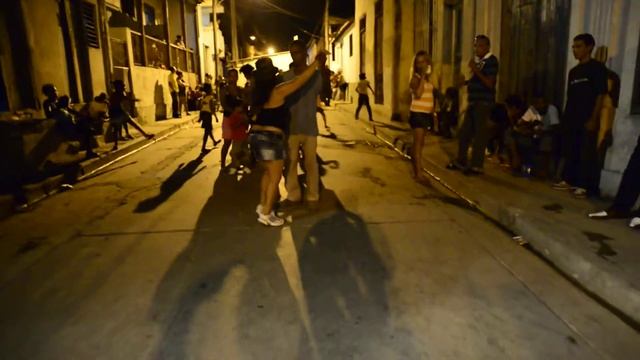8. renk Küba - Santiago de Cuba carnaval öncesi смотреть онлайн