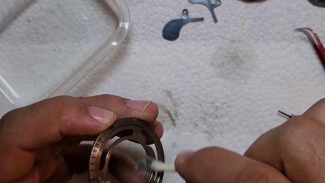 Zeiss Ikon Kolibri Part 2: Shutter Blades Removal and Overall Mechanism Cleaning смотреть онлайн