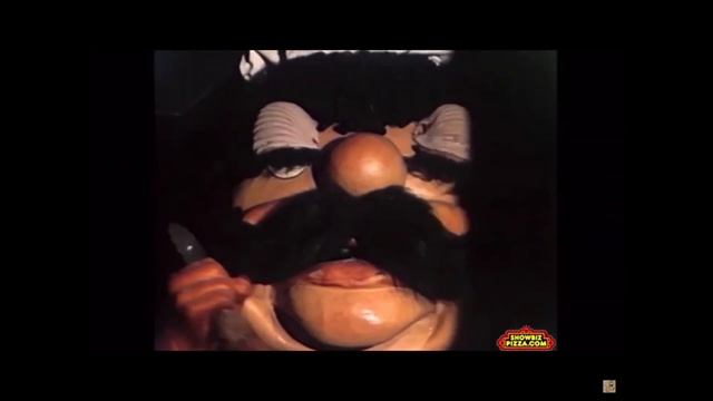Chuck E. Cheese Portrait Show (Why Do You Keep Watching This Video?)