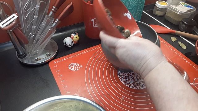 ПЕЧЕНЯ по-домашньому з грибами, свининою та картоплею, рецепт від бабусі смотреть онлайн