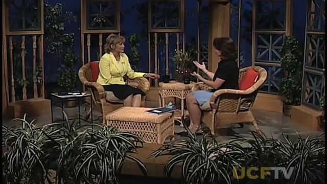 UCF In Print - Dr. Lisa Dieker смотреть онлайн