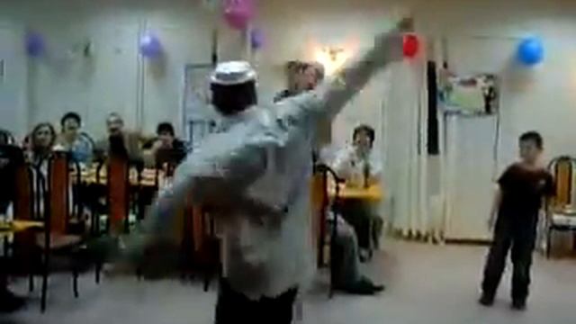 Конный бой на вечеринке смотреть онлайн