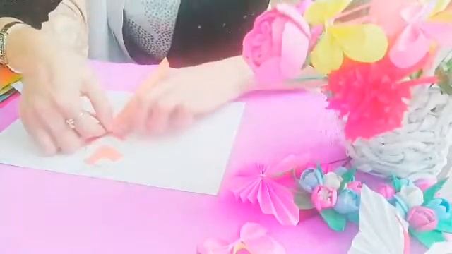 Видео-занятие в объединении «Мир творчества». Тема: «Закладка из бумаги». ПДО Шабазова Роза