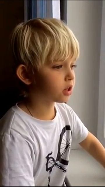 Соблазны стих Ах Астахова. Читает Ребёнок!