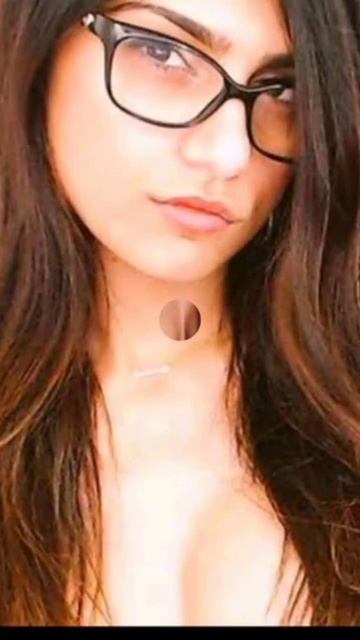 Mia khalifa sexy pic ...edit in video 🔥🔥🔥please like and subscribe.... #trending #shortvideo .. смотреть онлайн