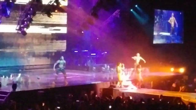 Nicki Minaj - Truffle Butter Live At Budapest