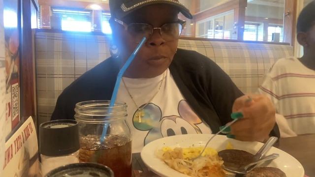 What the best breakfast in the morning ? смотреть онлайн