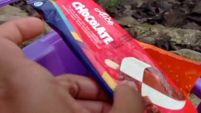 WOW!! Menemukan Banyak Jenis Es Krim Jeruk, Es Krim Sweet Corn, Es Krim Doraemon Dan Yupi Burger смотреть онлайн