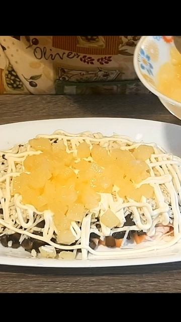 Салат с ананасом и курицей #салаты