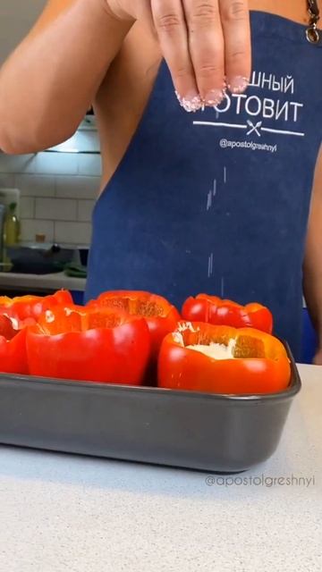 Перец, фаршированный грибами и фаршем #рецепты #перец