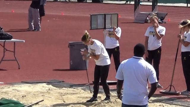 16yr old Tara Davis 20-3.75 long jump @ Ventura county Championships 2016 смотреть онлайн