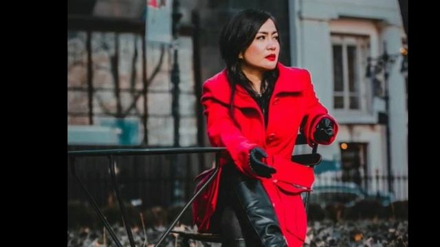 Milada Moore,Wiki Biography,age,weight,relationships,net worth - Curvy model plus size смотреть онлайн