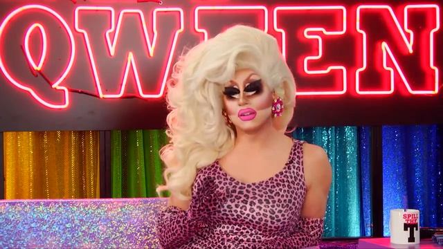 Trixie Mattel: Questions From Reddit Part 2 смотреть онлайн