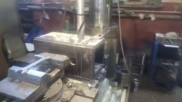Изготовление замка под буровую установку BAUR смотреть онлайн