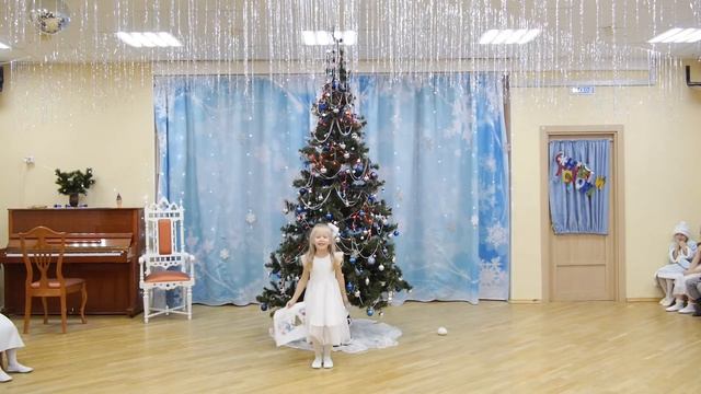 Новогодний утренник Бригантина 24 12 смотреть онлайн