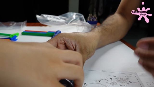 3 in 1 doodling robot kit Unboxing / Fun Science-Kit / #LearnWithPari #Aadyansh смотреть онлайн