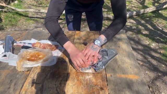 Обед у моря. Мясо с грибами,в фольге. смотреть онлайн