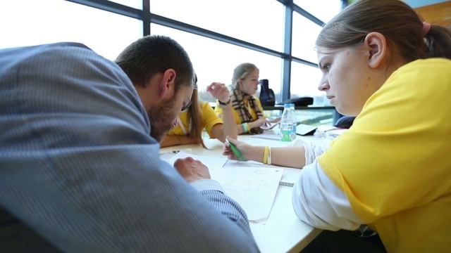 Дневник Форума. День 3 смотреть онлайн