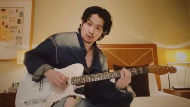 【King Gnu】常田大希による「SPECIALZ」アコースティックギター演奏