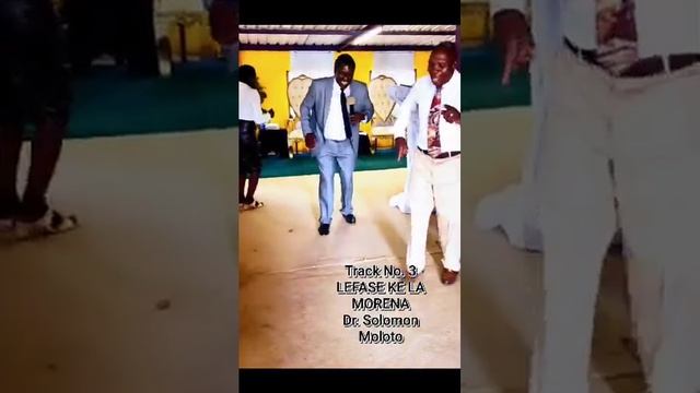 DR. BISHOP SOLOMON SELLO MOLOTO || ALBUM: LEFASE KE LA MORENA || TRACK NO. 3 : KARABO YA DITHAPELO смотреть онлайн