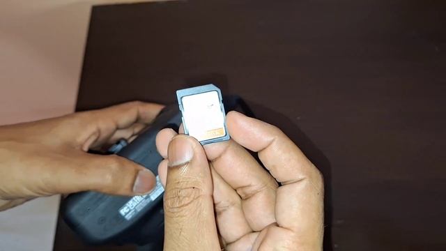 how to insert memory card in dslr | canon dslr | canon 2000d | SLdamiya | @SLdamiya #canon смотреть онлайн
