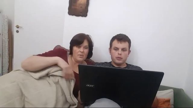 ТРАНСЛЯЦИЯ С МАМОЙ смотреть онлайн