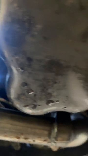 Removing alternator Jaguar XF from the bottom between the engine and the subframe part 2 смотреть онлайн