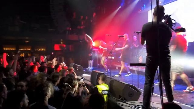 Brutto в Киеве 04.02.2016. Будь смелым. смотреть онлайн