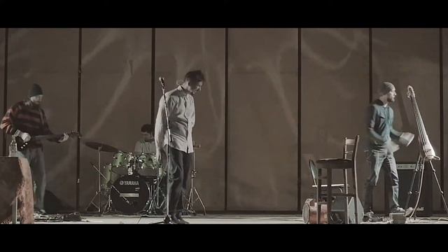 Строки на стенах - 