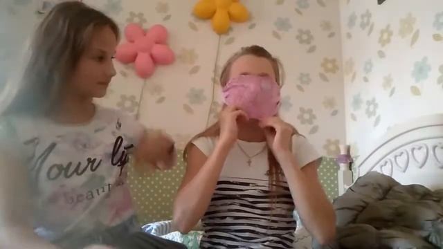 ЧЕЛЛЕНЖ ЧИПСЫ ЛЕЙС.    Угадывание вкус чипсов с закрытыми глазами///Viki и Polly и BLACK TV