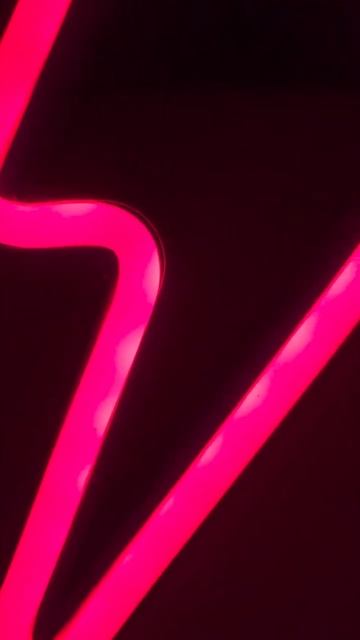charge your own showroom neon sign #neonlogo #neonsign #musician смотреть онлайн