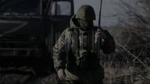 В клубах музыка гремит