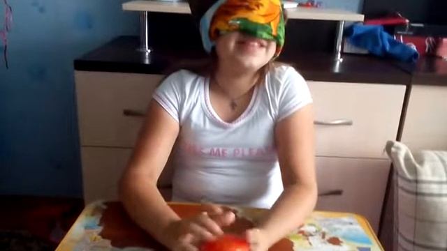Челлендж Угадай продукт 😮😮😮😮. Я пробую сыр который я ненавижу 😥😥😥😣😣😀 смотреть онлайн