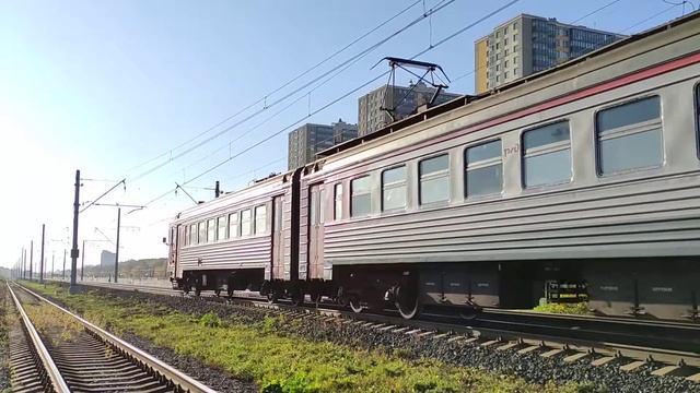 Электропоезд ЭТ2-015, между о.п. Ульянка и Дачное, г.СПб, 04.10.2021г. смотреть онлайн