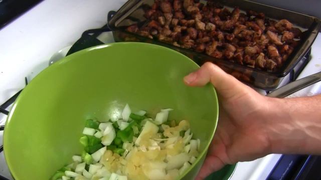 Pork Chili Verde - Viewer's Recipe смотреть онлайн