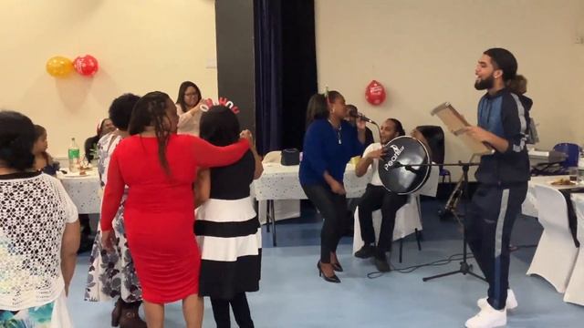 Music: Tipti Delia and friends at Chagossian Christmas event in Crawley UK 2022 смотреть онлайн