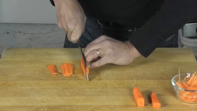 How To Make A Julienne - How To Cut Vegetables - Cooking Classes