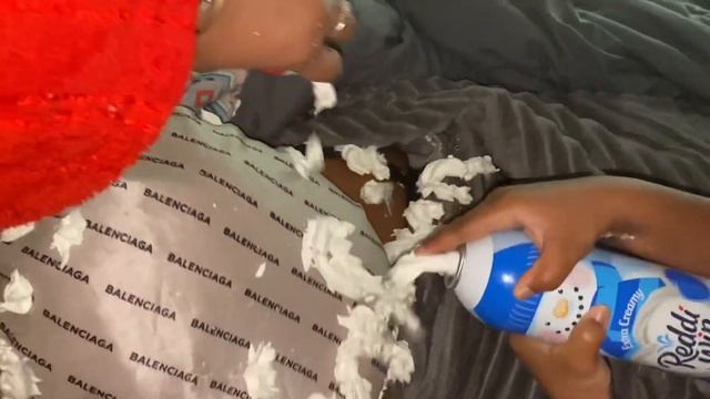 Whip Cream Prank !! (Kanylah Pranks Lani & Kimmy) Vlogmas Day 6 смотреть онлайн