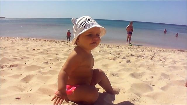 Элина поет на пляже смотреть онлайн