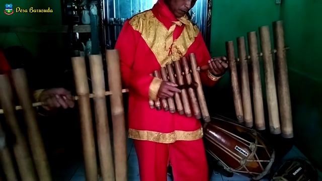 KESENIAN CALUNG DESA BARUSUDA KECAMATAN CIGEDUG KABUPATEN GARUT JAWA BARAT смотреть онлайн