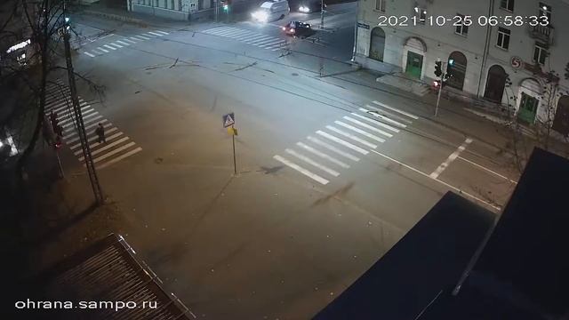 Незаметный пешеход смотреть онлайн