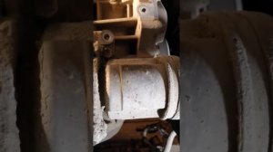 Замена сцепления x-trail t31 2.0, в гаражных условиях, без спец инструмента 2 видео.