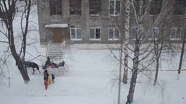 Сатанинская вакханалия за окном смотреть онлайн