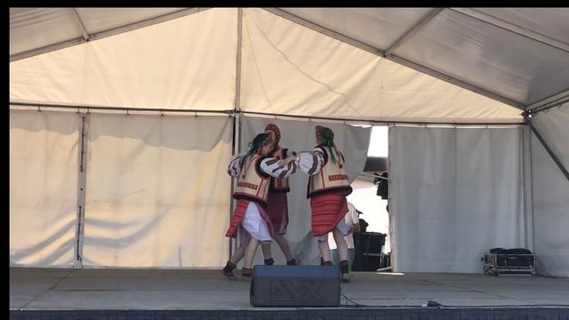 Veselka performs at the 70th anniversary of the Greta migrant/army camp смотреть онлайн