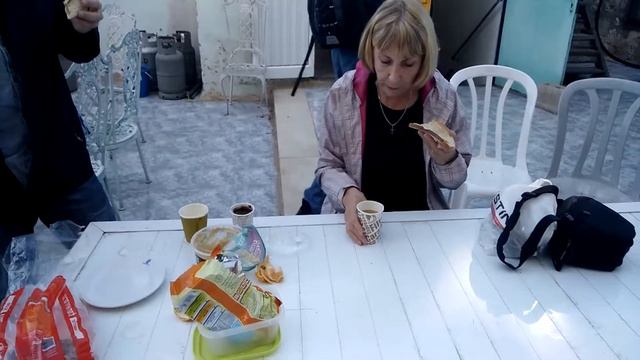 Наш завтрак в Иерусалиме смотреть онлайн