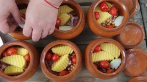 Суп в горшочках из баранины с нутом. Lamb and chickpea stew in clay pots 🍂